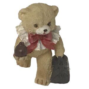 Decorative Bear Figurine Carrying Chocolate & Bag With "A Chocolate A Day Keeps‎